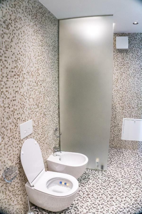 Venere Tirana Suite Экстерьер фото
